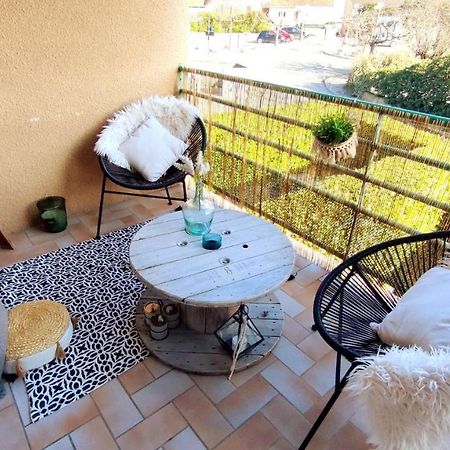 Un Nid D'Amour Apartamento Ruoms Exterior foto