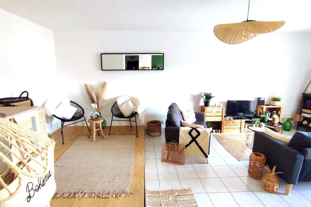 Un Nid D'Amour Apartamento Ruoms Exterior foto