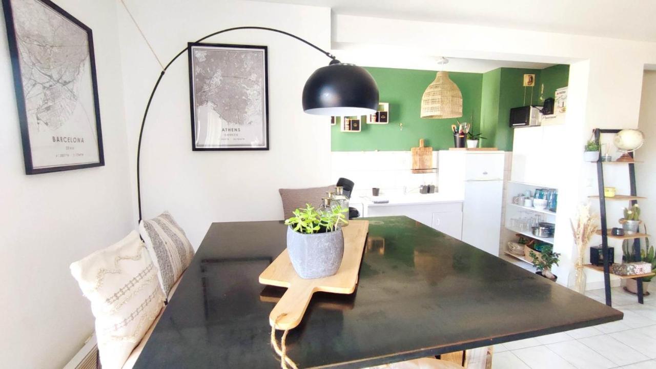 Un Nid D'Amour Apartamento Ruoms Exterior foto