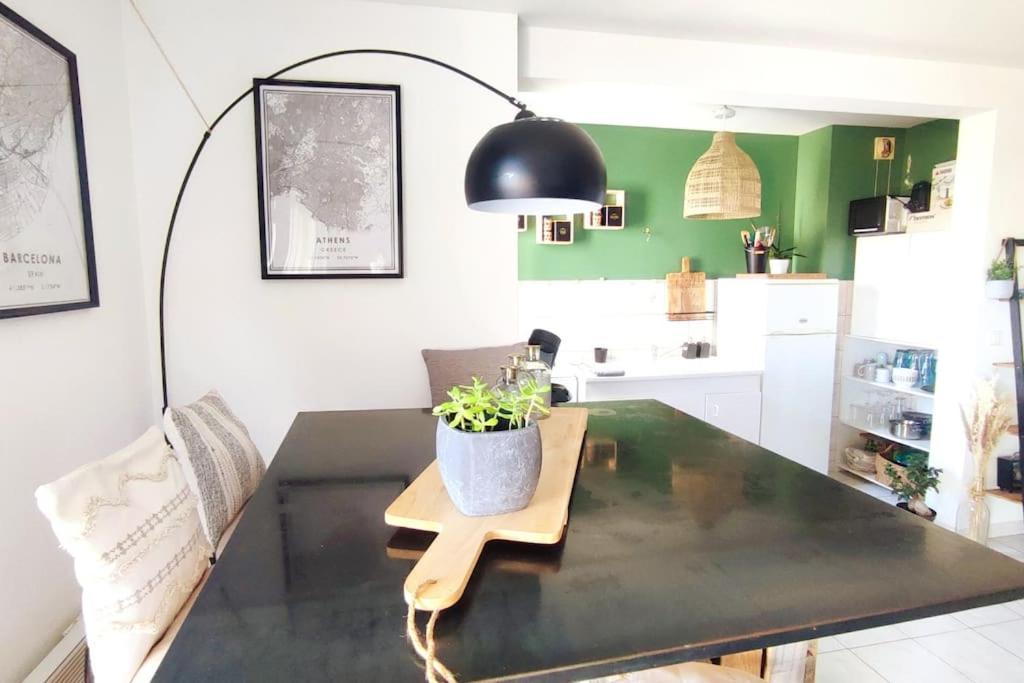 Un Nid D'Amour Apartamento Ruoms Exterior foto