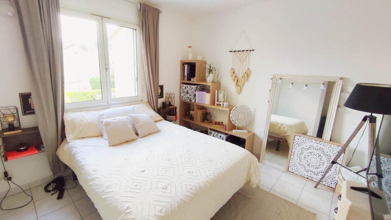 Un Nid D'Amour Apartamento Ruoms Exterior foto