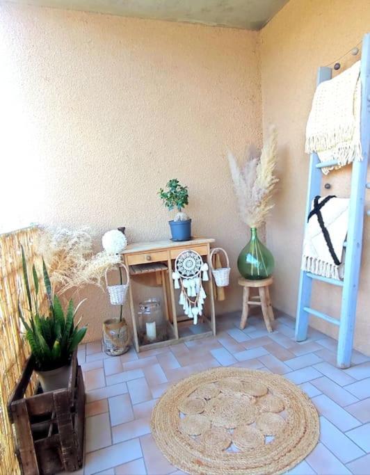 Un Nid D'Amour Apartamento Ruoms Exterior foto